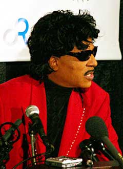 - Hvis du ikke teller pengene dine selv, vil noen andre gjøre det for deg, sa Little Richard. Foto: Per Ole Hagen. - Hvis du ikke teller pengene dine selv, vil noen andre gjøre det for deg, sa Little Richard. Foto: Per Ole Hagen.