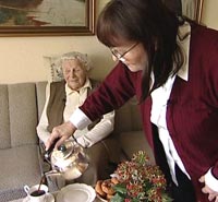 Anne Kari har måttet lære seg å sette grenser for hvor mye hun kan stille opp. Det betyr likevel ikke at hun sier nei til alt. Anne Kari har måttet lære seg å sette grenser for hvor mye hun kan stille opp. Det betyr likevel ikke at hun sier nei til alt.