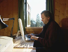 Jon Fosse skriver best i gamle hus. Foto: NRK