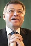 Statsminister Kjell Magne Bondevik lovpriser Agders samlingsferd..