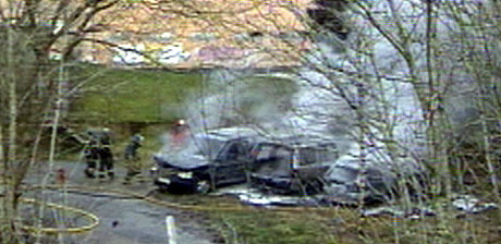 Bilene som ble brukt under Nokas-ranet ble satt fyr på i Sørmarka. Bilene som ble brukt under Nokas-ranet ble satt fyr på i Sørmarka.