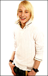 Aleksander Moberg frå Drammen representerer Norge i Melodi Grand Prix jr i Håkons Hall på Lillehammer. Aleksander Moberg frå Drammen representerer Norge i Melodi Grand Prix jr i Håkons Hall på Lillehammer.