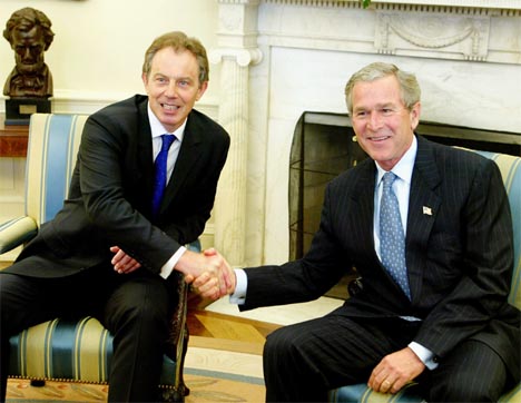 USAs president George W. Bush og Storbritannias statsminister Tony Blair mttes i dag i Det hvite hus i Washington. Foto: Reuters/Scanpix)