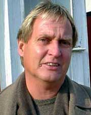 Harry Hansen kom til FFK i 2002, da klubben var i 1. divisjon. Etter 2003-sesongen rykket laget opp i Tippeligaen. Foto: Rainer Prang, NRK. Harry Hansen kom til FFK i 2002, da klubben var i 1. divisjon. Etter 2003-sesongen rykket laget opp i Tippeligaen. Foto: Rainer Prang, NRK.