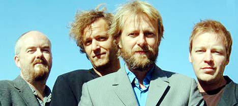 Søndag dukker Lars Lillo-Stenberg og deLillos opp i NRK1, da tv-kanalen kl. 22.10 sender reprise av Megafon-programmet om Lars Lillo-Stenberg og ”de fire store” i norsk 80-talls rock. Foto: Universal.