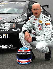 Slik som i fjor, kjører Tommy Rustad også i år Opel Astra.