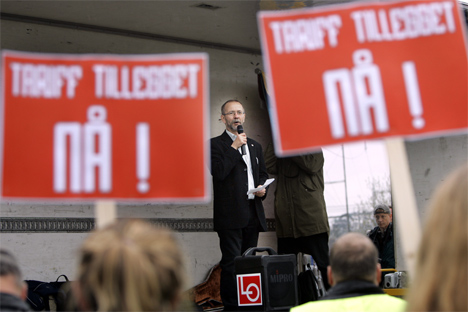 KAMPKLAR: Transportarbeiderforbundets leder, Per Østvold, leder troppene til kamp for tarifftillegg for fagorganiserte. (Foto: Heiko Junge / SCANPIX) 