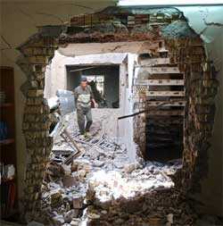 Kampene i Falluja har ført til mange drepte og store skader på bygninger. (Foto: Scanpix / AP / Muhammed Muheisen)