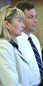 Gunn Fosse med sin advokat, Gunnar Reinsnes.