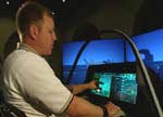 Robert Bennett er jagerpilot og ansatt i Lockheed Martin (Foto: NRK)