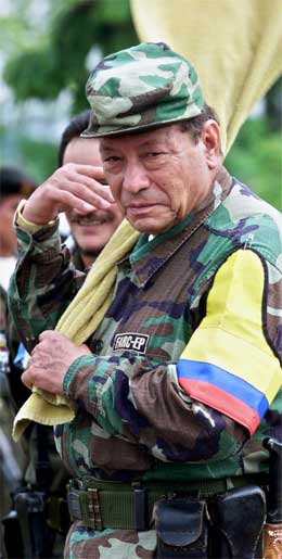 Manuel Marulanda blir også kalla "treffsikre Manuel". (Foto: AFP/Scanpix) Manuel Marulanda blir også kalla "treffsikre Manuel". (Foto: AFP/Scanpix)