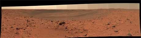 UTTØRKET: Innsjøene på Mars er alle tørket ut, men saltkrystaller kan inneholde samme typen livsformer som forskerne fant i Great Salt Lake. I så fall kan de vekkes til live igjen. (Foto: AP Photo/NASA/JPL/Cornell) UTTØRKET: Innsjøene på Mars er alle tørket ut, men saltkrystaller kan inneholde samme typen livsformer som forskerne fant i Great Salt Lake. I så fall kan de vekkes til live igjen. (Foto: AP Photo/NASA/JPL/Cornell)