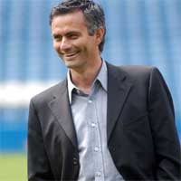 Jose Mourinho henter Porto-spillere til Chelsea.
