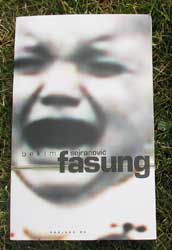 Forhandlinger er igang for å få selvbiografien "Fasung" på norsk. 