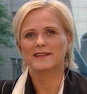Oljeminister Thorhild Widvey vil tale norske selskapers sak i Libya. 