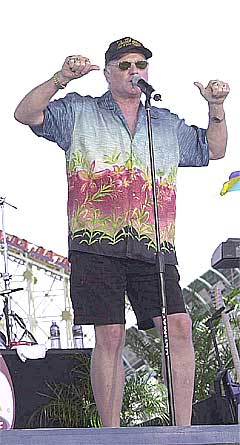 Mike Love kommer med sin utgave av The Beach Boys til Langesund og Haugesund til helga. Foto: Scanpix. Mike Love kommer med sin utgave av The Beach Boys til Langesund og Haugesund til helga. Foto: Scanpix.