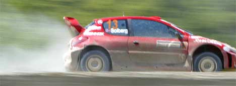 Henning Solberg i rally Tyrkia 2004 Foto:Håkon Mosvold Larsen / SCANPIX Henning Solberg i rally Tyrkia 2004 Foto:Håkon Mosvold Larsen / SCANPIX