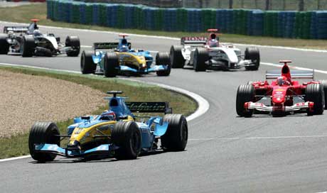 Fernando Alonso var raskest i starten. (Foto: Reuters/Scanpix)