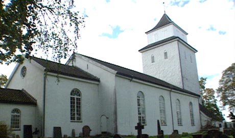 Haug kirke i Hokksund. (Arkivfoto)