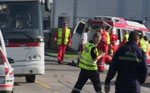 En personbil kolliderte med en rutebuss. (Foto: Petter Vidar Vågsvær)
