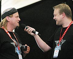 Knut Reiersrud ble intervjuet av Michael Skorbakk i NRK P1s festivalsending lørdag. Foto: Jørn Gjersøe, nrk.no/musikk.