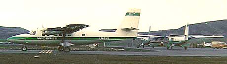 Fra kortbaneflyplassenes barndom i 1974 - tre Twin Otter-maskiner. 