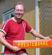 Jens Bakke i Idd og Enningdalens Historielag byr i år bl.a. på et militærhistorisk tablå under det tradisjonelle sensommerstevnet. Foto: Rainer Prang, NRK. Jens Bakke i Idd og Enningdalens Historielag byr i år bl.a. på et militærhistorisk tablå under det tradisjonelle sensommerstevnet. Foto: Rainer Prang, NRK.