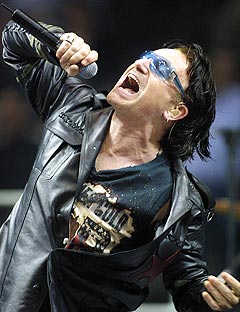 Bono og U2 hyller tysk kraft-synth på sin nye plate. Foto: AP Photo / CP, Andre Forget.