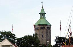 Valbergtårnet har sett skiftende tider i Stavanger. Hvordan blir 2008? Foto: Siri Bjelland Berven/NRK Valbergtårnet har sett skiftende tider i Stavanger. Hvordan blir 2008? Foto: Siri Bjelland Berven/NRK
