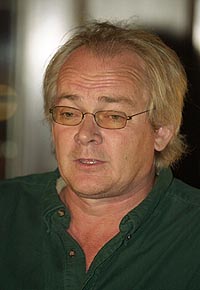 Trond Brænne spiller Thomas Stockman i «En folkefiende» i Radioteatret. (Foto: Scanpix). 