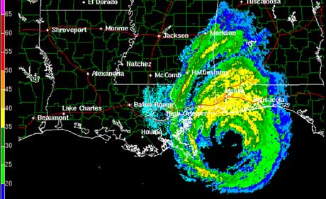 SLIK SER DEN UT: Et radarbilde viser orkanen «Ivan» like før den inntar kysten av USA. (Foto: AP/NWS)