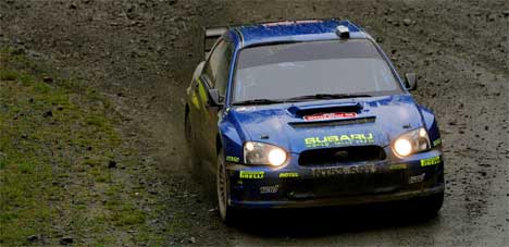 Søle og gjørme i Rally Wales 2004. ( Foto: SCANPIX/REUTERS/Paul Mcerlane )