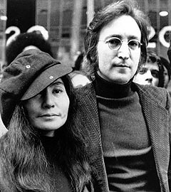 John Lennon og Yoko Ono. Foto: AP Photo.