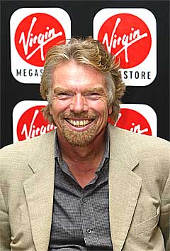 Den britiske stjerneinvestoren Sir Richard Branson lanserer Virgin Digital Music for amerikanerne med et uslåelig tilbud. Foto: Scanpix.