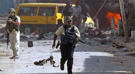 To bomber ble utlst p to ulike steder i Bagdad mandag. Foto: Reuters/Scanpix