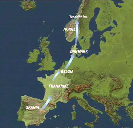 Druebrennevinet ble fraktet med vogntog gjennom Europa. (Grafikk: NRK)