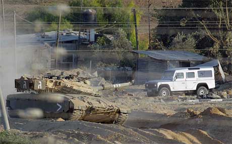 Den israelske mliitæraksjonen på Gazastripa held fram, og dødstala stig. (Foto: AFP/Scanpix)