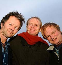 Gabriel Fliflet, Ole Hamre og Knut Reiersrud var noen av artistene som spilte under årets folkemusikkfestival i Førde. Foto: Rikskonsertene.