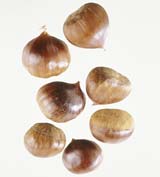 En liten håndfull nøtter er et fint mellommåltid- og snackalternativ. Foto: OFG En liten håndfull nøtter er et fint mellommåltid- og snackalternativ. Foto: OFG