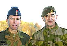 Forsvarssjef Sigurd Frisvold (t.h.) og generalinspektør for Luftforsvaret, Stein Eirik Nodeland. Foto: Forsvaret 