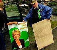 Alf Nebb under valgkampen i 2003 (Foto: NRK)