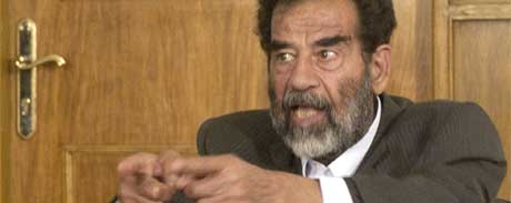 Saddam Hussein i rettssalen. Foto: AFP/Scanpix 