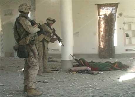 TV-bildene fra hendelsen i Falluja er sensurert av amerikanske militrmyndigheter. (Foto: Reuters/Scanpix)