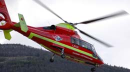 Dette helikopteret styrtet i Vågåvatnet søndag ettermiddag. (Foto: Arve Danielsen, Fjuken/NRK)