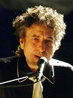 Bob Dylan mener vår tids rockere er amatører. Foto: Rogelio Solis, AP Photo.