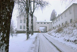 Riisby. Helse Øst har kjøpt 30 av i alt 55 plasser ved Riisby behandlingssenter på Dokka. Foto: NRK