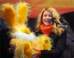 Julia Timosjenko fotografert under en demonstrasjon i Kiev i fjor høst. Foto: Ivan Sekretarev, AP. Julia Timosjenko fotografert under en demonstrasjon i Kiev i fjor høst. Foto: Ivan Sekretarev, AP.