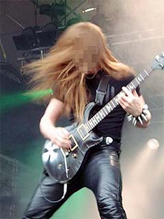 Dette er en av Satyricon-gitaristene som er siktet for voldtekt i Canada.