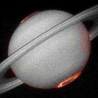 Nordlys på Saturn sett gjennom Hubble teleskopet (Foto: FFI)