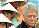 Clinton i Vietnam. (Foto: Scanpix) Clinton i Vietnam. (Foto: Scanpix)